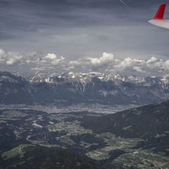 Flugwegposition um 10:37:29: Aufgenommen in der Nähe von Mittersill, Österreich in 2560 Meter
